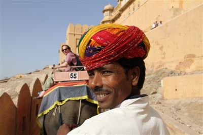 {image.media_title -> f:transform.html())} {image.copyright -> f:transform.html())} Impressionen  Indien